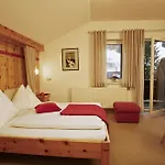 Moosbauerhof Apartamento *